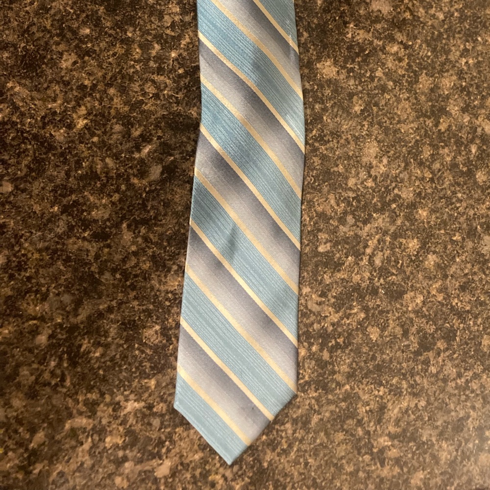 VINTAGE JOSEPH ABBOUD SEVEN FOLD TIE